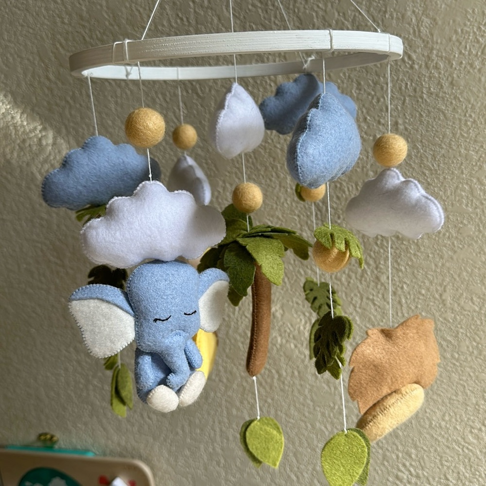 New Safari Animals Felt Baby Mobile